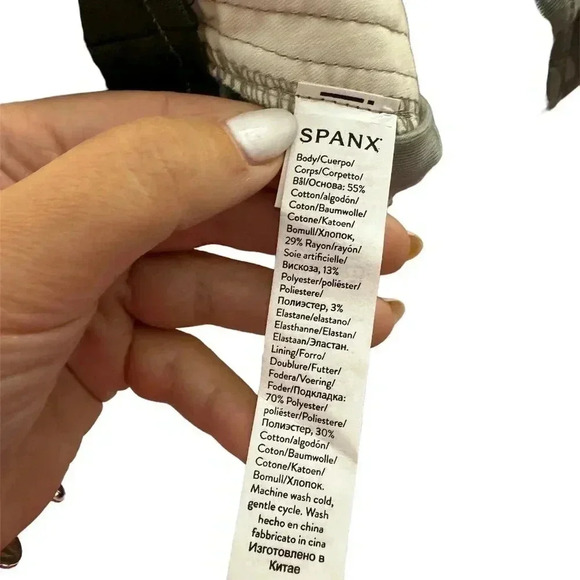 Spanx Stretch Twill Short - Picture 7 of 8